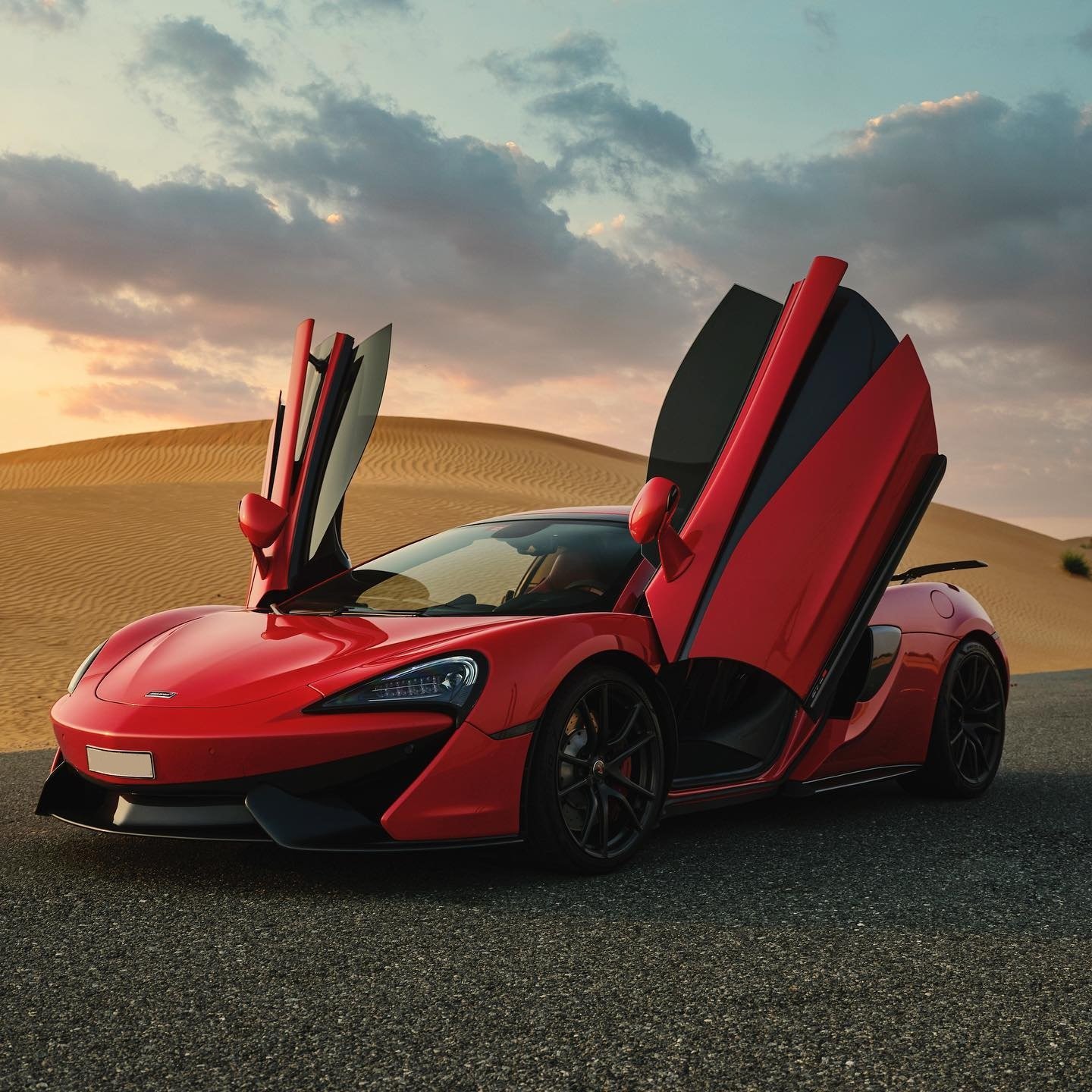 Best Luxury Car Rental in Dubai