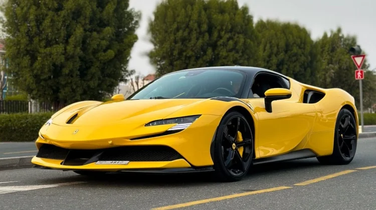 Ferrari_SF90-Stradale_2021_22339_22339_15121062929-1_small