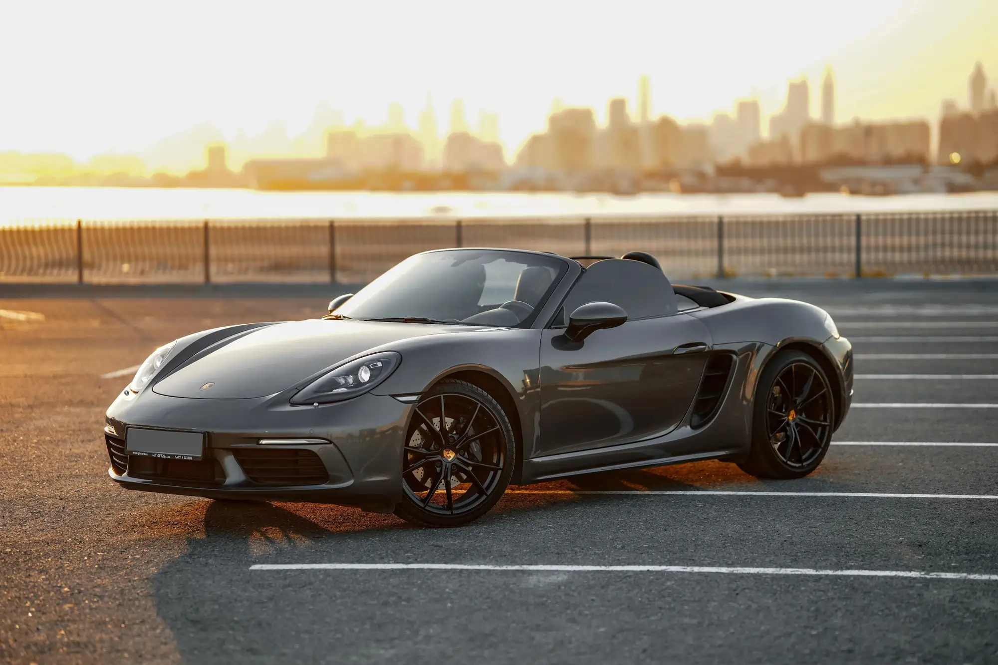 Rent A Car in Dubai Without Any Deposit