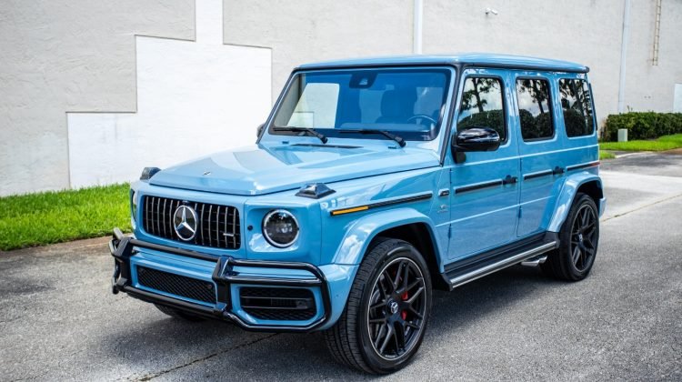 Luxury Sports Car Thumbnail - Premium Crystal Car Rental.